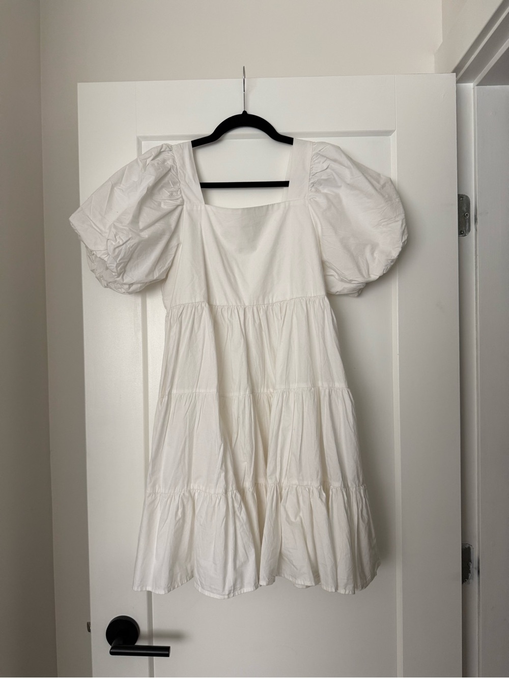 OAK + FORT White Puff Sleeve Tiered Mini Dress
